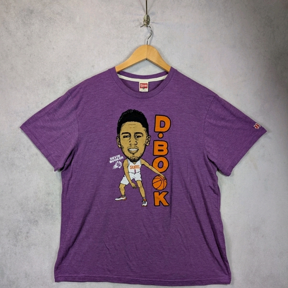 Homage Devin Booker D-Book Caricature T-Shirt Men’s Size XL Purple Suns